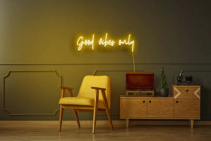 GOOD VIBES ONLY